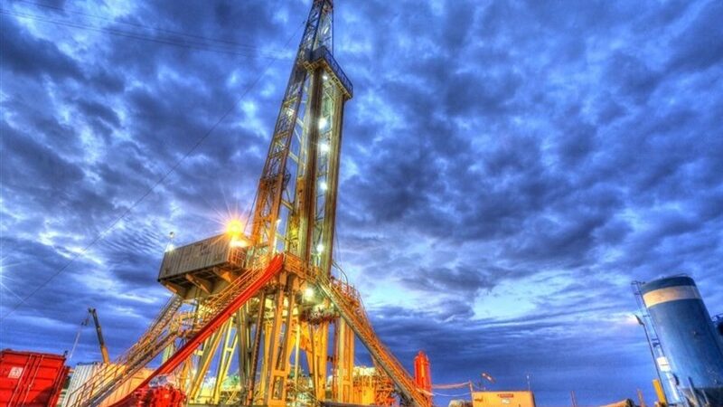 تدبیر نوین برای احیای چاه‌های آزادگان جنوبی؛ افزایش چشمگیر تولید نفت در راه است!