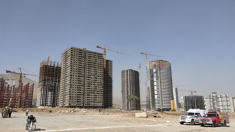 چرا ۹ دهک جامعه ایران درگیر بحران مسکن شده‌اند؟ بررسی تأثیر ماده ۵۰ بر کنترل تورم زمین