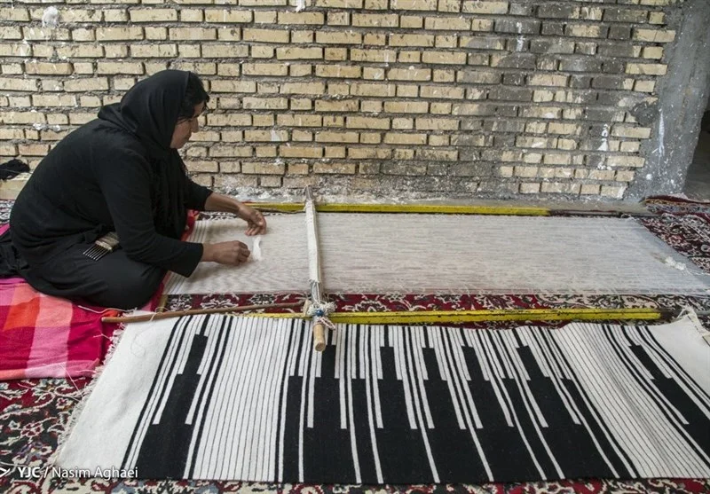 الیگودرز رسما به شهر ملی چوقابافی ایران تبدیل شد؛ حمایت ویژه از هنرمندان صنایع‌دستی کلید خورد