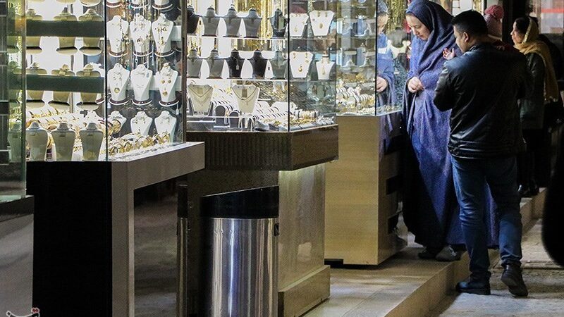 قول رئیس‌جمهور به طلافروشان؛ مسدودی حساب‌ها برداشته می‌شود؟