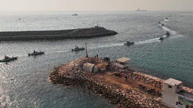 آغاز رزمایش نیروی دریایی سپاه در خلیج فارس