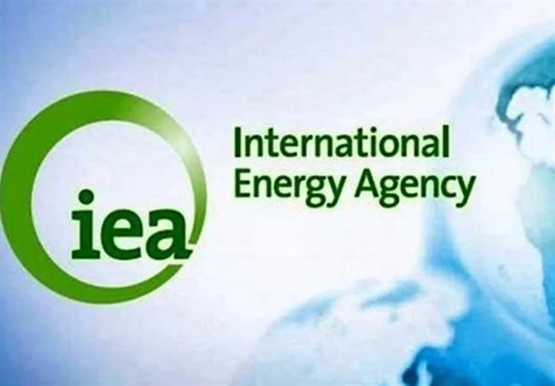 هشدار آژانس انرژی: مازاد تولید نفت در ۲۰۲۶ کمتر از حد انتظار می‌شود!