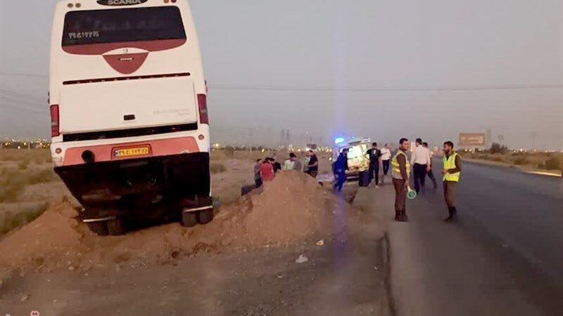 واژگونی وحشتناک اتوبوس در کمربندی شرقی کرمانشاه؛ 25 مصدوم در بامداد سرد آذرماه