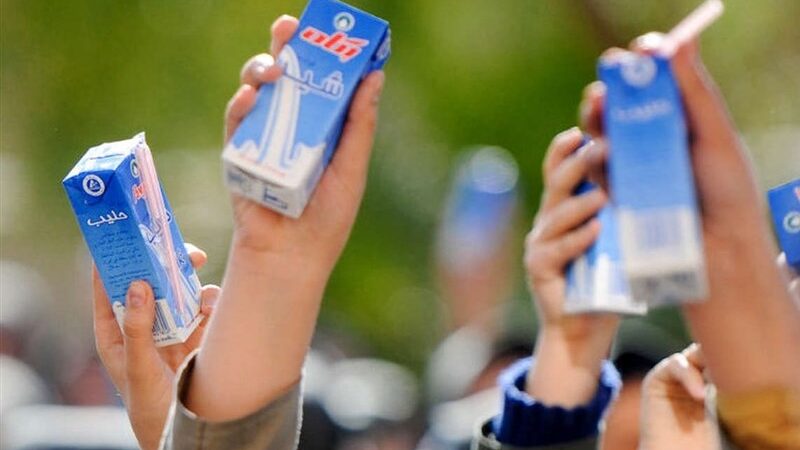 چرا طرح شیر مدارس در کردستان هنوز اجرا نشده؟ غیبت وعده‌ای که سلامت کودکان را تهدید می‌کند!