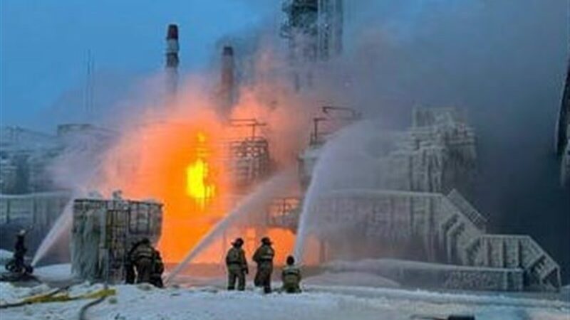 آتش‌سوزی مهیب در شهرک صنعتی فولاد اشکذر، سه کارخانه خاکستر شدند!