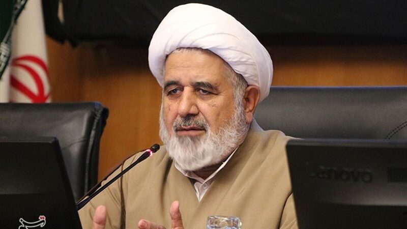 چرا خدمت به مردم راز اصلی وحدت و همبستگی اجتماعی است؟