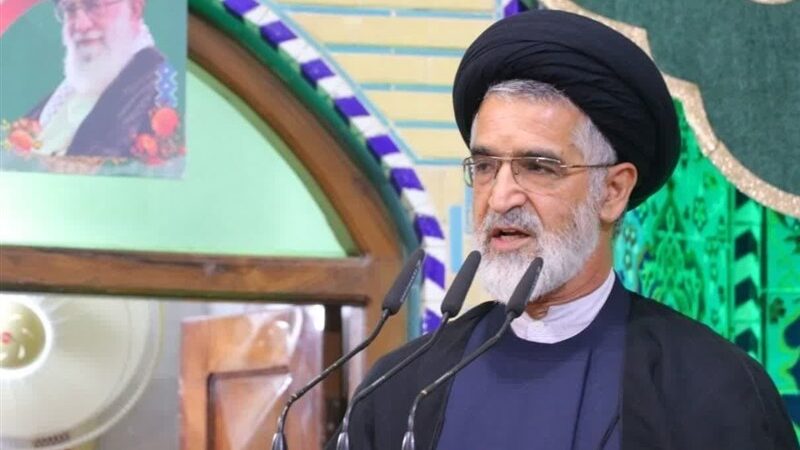 امام‌جمعه موقت یزد: افزایش روزانه قیمت‌ها را مردم به روشنی حس می‌کنند!