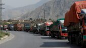 بحران در مرز افغانستان و پاکستان؛ رانندگان کامیون ماه‌ها در گذرگاه‌های بسته گرفتار شدند