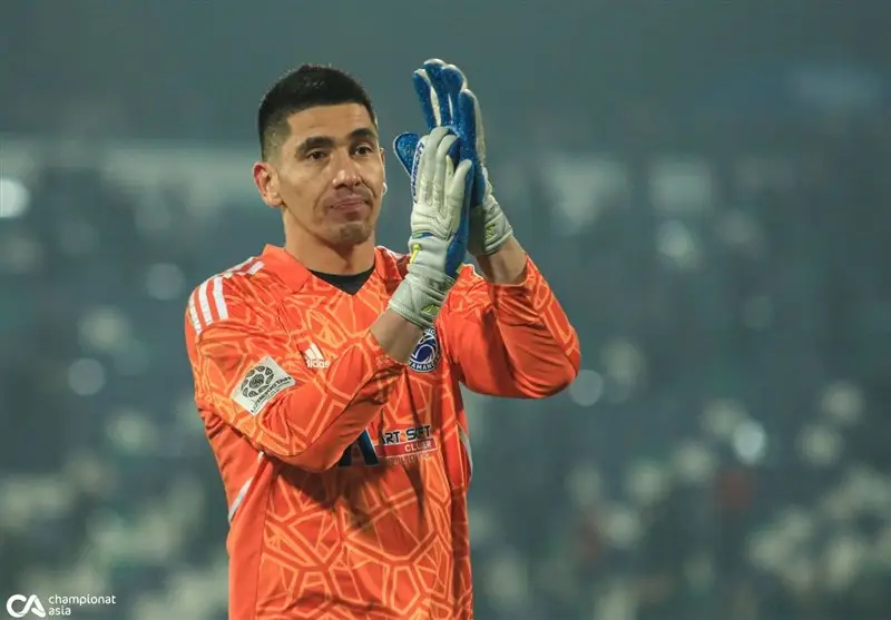 فسخ ناگهانی قرارداد دروازه‌بان ازبکستانی فولاد در آستانه جام جهانی!