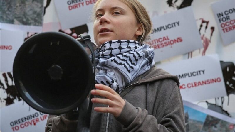 دستگیری گرتا تونبرگ در تظاهرات حمایت از فلسطین در لندن جنجال‌ساز شد!