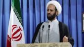 امام‌جمعه موقت خرم‌آباد: بی‌ثباتی قیمت‌ها ضربه‌ای به اخلاق و همبستگی اجتماعی است!
