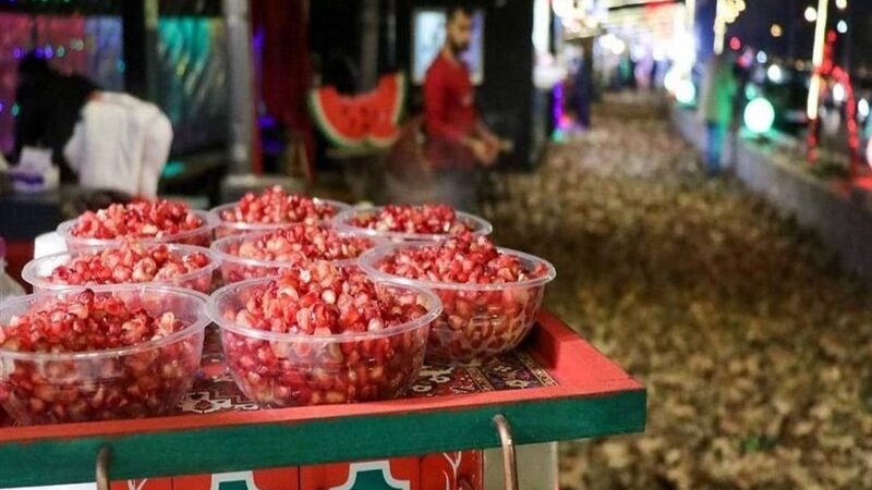 آیین‌های جذاب یلدایی در 22 نقطه پرتردد تهران؛ شاهنامه‌خوانی و موسیقی اقوام به خیابان‌ها آمد