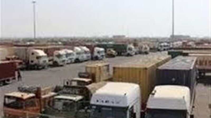 چرا هنوز آمار دقیقی از انبارهای مزاحم خودروهای سنگین در شیراز نداریم؟