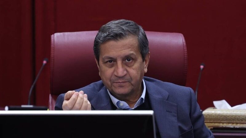 نامه نمایندگان به پزشکیان برای عدم انتصاب همتی به ریاست بانک مرکزی