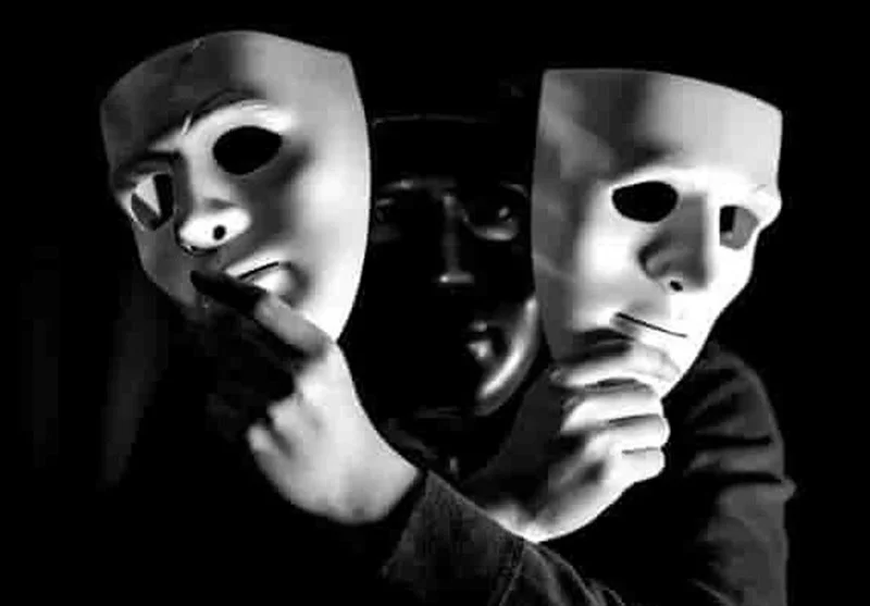 تناقض رفتاری مدیران در کردستان/وقتی مدیریت بحران به بحران تبدیل می‌شود - وب‌گردی