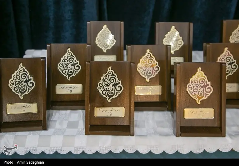 مهلت طلایی تمدید شد؛ فرصتی دوباره برای شاعران جوان در جشنواره شعر فجر