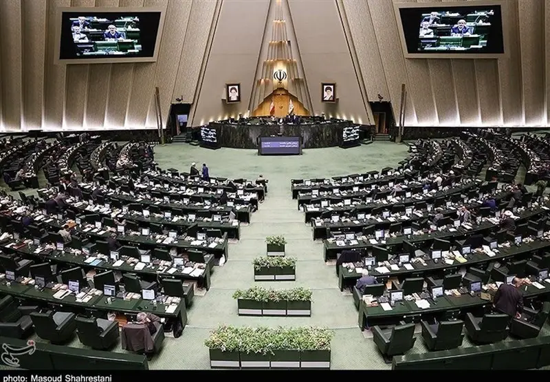 مجلس به دولت 2342 تذکر داد؛ پزشکیان رکورددار با 200 تذکر جنجالی!