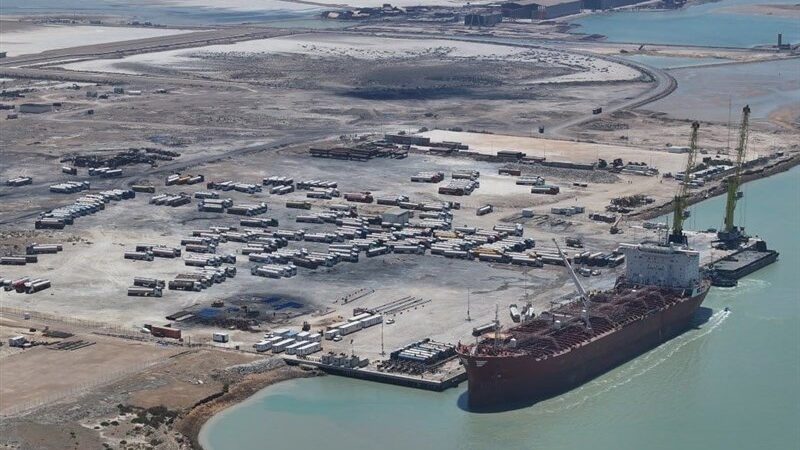 آغاز عبور کشتی‌های پهن‌پیکر تجاری از بندر نگین بوشهر؛ تحول بزرگ اقتصادی در راه است!