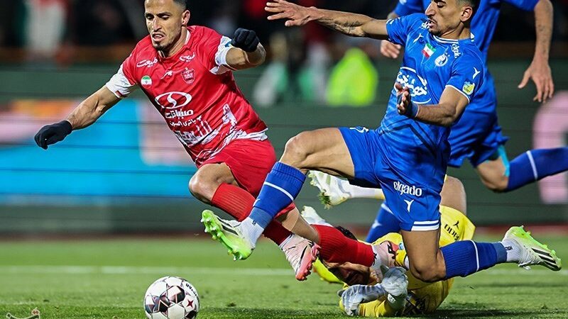 رافـت: نیمکت استقلال ضعیف‌تر از پرسپولیس است؛ آیا علیپور تنها نخواهد ماند؟