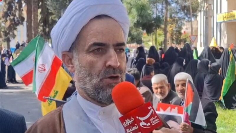 چرا دشمنان انقلاب در برابر اتحاد مردم و رهبری شکست خوردند؟ حماسه‌ای که همه را شگفت‌زده کرد!