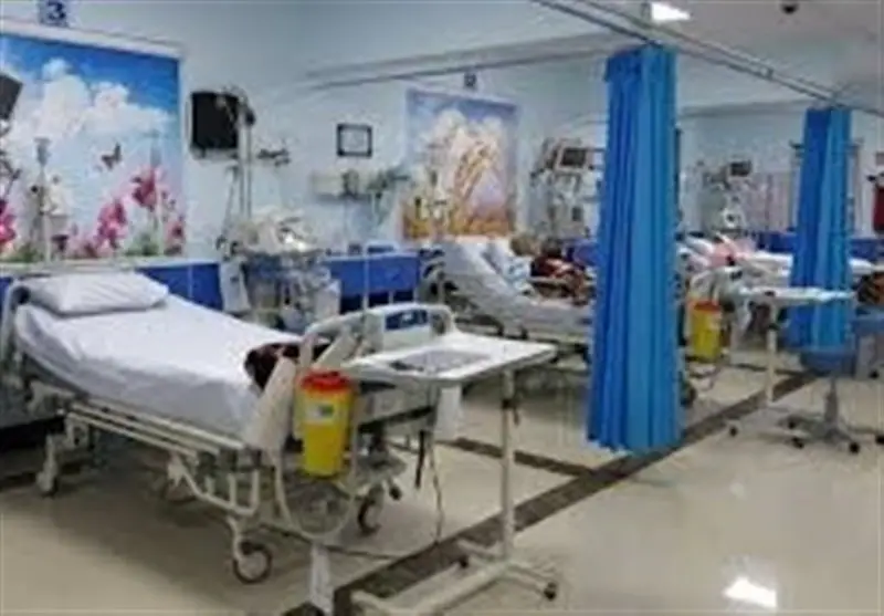 وزارت بهداشت واکنش تند به جابه‌جایی بیمار با پتو در بیمارستان امام حسین(ع) داد!