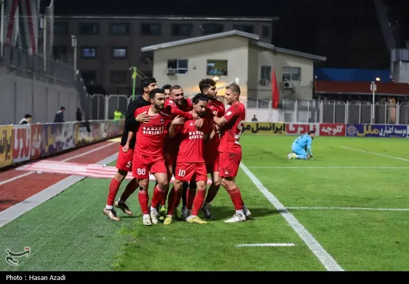 نساجی در آستانه صعود؛ جنجال میزبانی موقت در ورزشگاه شهدای ساری بالا گرفت!