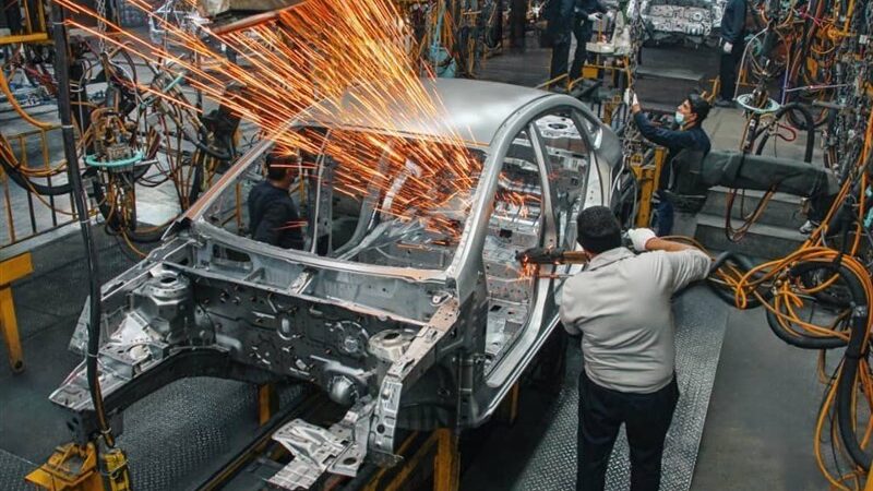 کرمان موتور چگونه در سال ۱۴۰۴ بحران‌ها را پشت سر گذاشت و بازار را حفظ کرد؟