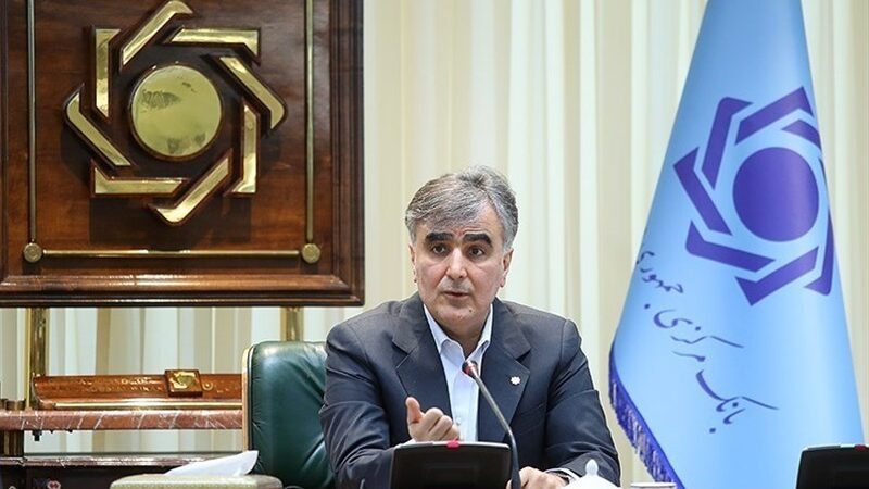 فرزین: عرضه ارز در بازار تقویت می‌شود/ توافق جدید بانک مرکزی با پتروشیمی‌ها و فولادی‌ها