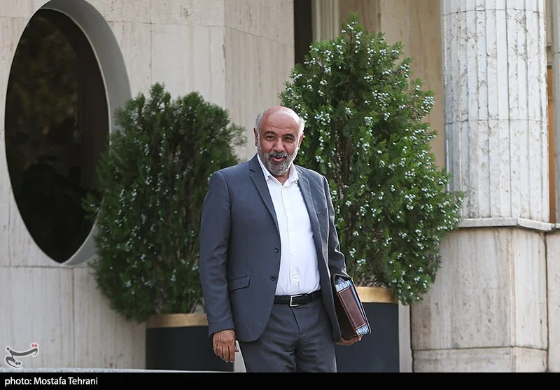 میدری از راز توسعه اقتصادی ایران در سرمایه‌گذاری صنعتی و آموزش کارگری پرده برداشت!