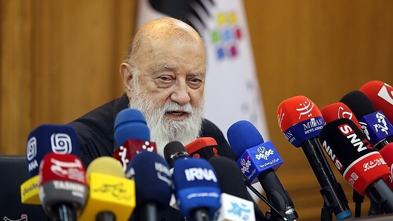 رئیس شورای شهر تهران: رانندگان تاکسی حق افزایش نرخ کرایه ندارند!