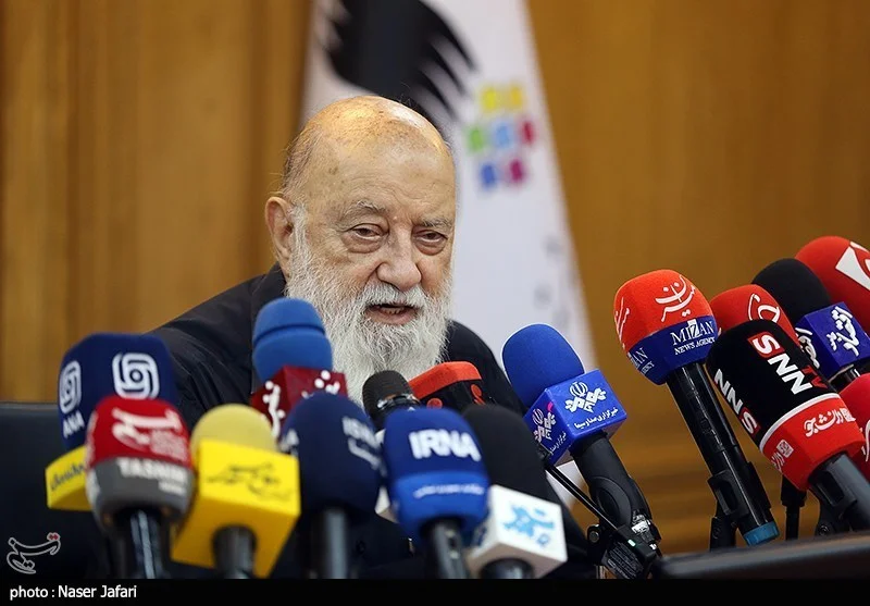 رئیس شورای شهر تهران: رانندگان تاکسی حق افزایش نرخ کرایه ندارند!