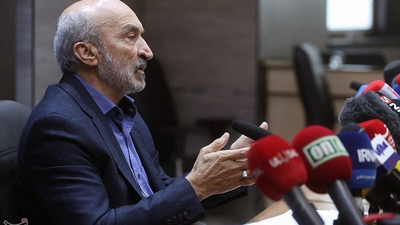 واکنش رئیس دانشگاه تهران به اعتراض دانشجویان درباره کیفیت غذا و خوابگاه؛ وعده پیگیری فوری