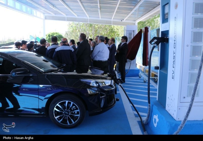 چرا بازار خودروهای برقی در ایران همچنان در سکوت فرو رفته است؟ راز ناکامی تعرفه‌ها چیست؟