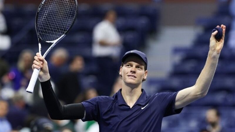 راز محبوبیت بی‌وقفه یانیک سینر؛ چرا هواداران به رغم همه حاشیه‌ها به او وفادارند؟