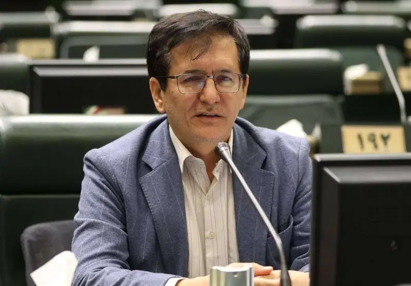 تعلل در راه‌آهن مشهد-دوغارون و بی‌توجهی به معیشت مردم قابل قبول نیست