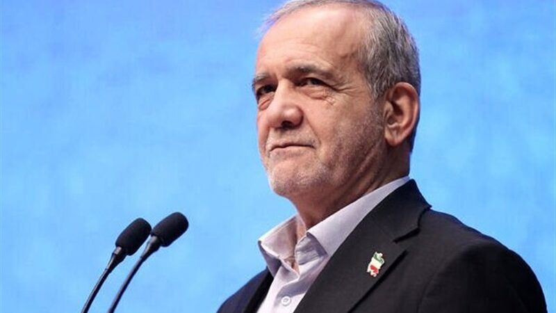 رئیس‌جمهور: وعده‌هایمان را به عمل تبدیل می‌کنیم؛ ایستادگی مردم سد راه نقشه‌های دشمن شد