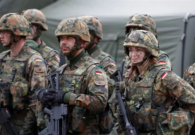 آلمان از ژانویه طرح جدید خدمت سربازی را با پرسشنامه‌های جنجالی اجرا می‌کند!