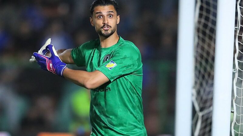 غیبت ۴ ستاره پیکان مقابل تراکتور؛ آیا تیم بدون آنها دوام می‌آورد؟