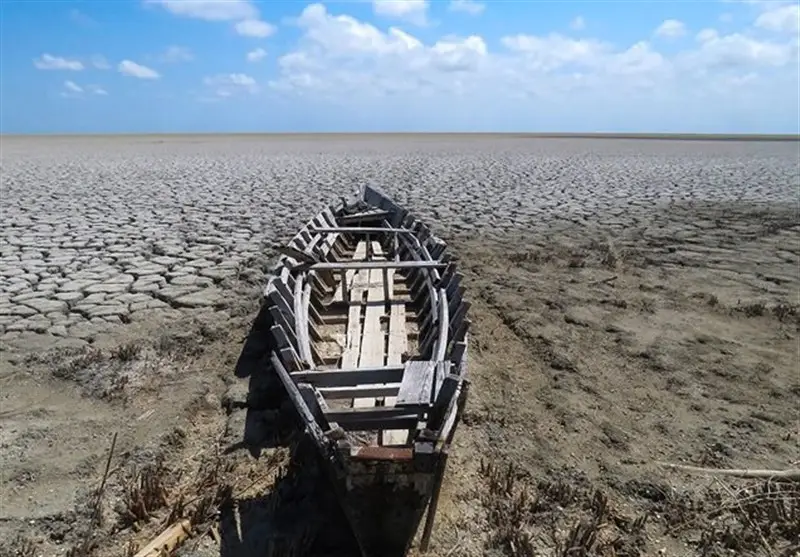 هم‌افزایی ملی برای مهار ریزگردهای تالاب‌های فارس؛ آیا راهی برای نفس کشیدن طبیعت پیدا شد؟