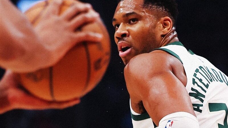 یانیس آنتتوکومپو سکوت را شکست: پاسخ تند به شایعات جنجالی جدایی از میلواکی باکس