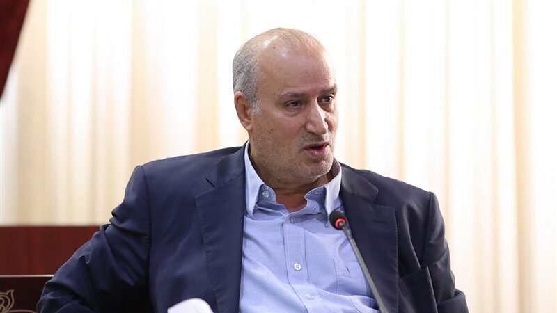 تاج: مخالف بیانیه‌نویسی هستم، با این کار چیزی حل نمی‌شود