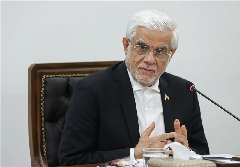 عارف هشدار داد: چرا سلامت الکترونیک در ایران اینقدر عقب مانده است؟