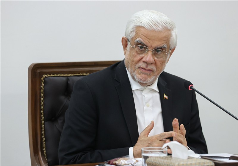 عارف: حضور معنادار دانشجویان حرکت کشور را بیمه کرده است - وب‌گردی