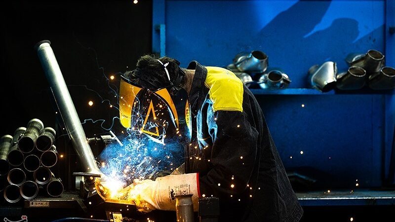 تصمیمی که کسب‌وکارها را زمین‌گیر کرد؛ سهمیه‌بندی واردات بر مبنای 1401 چقدر اشتباه بود؟