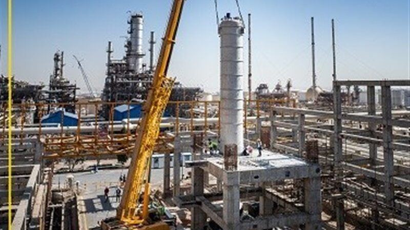 کسری 845 میلیون دلاری نفت ایران؛ درآمدها ۱۳ درصد سقوط کرد!