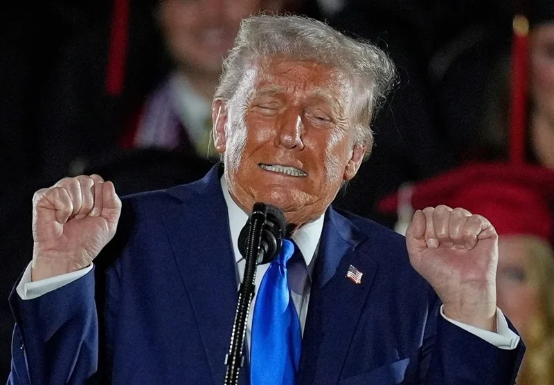 ترامپ در تنگنای انتخاباتی؛ آیا راه سومی برای شکست دموکرات‌ها وجود دارد؟