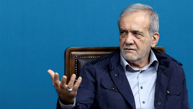 پزشکیان کلید افتتاح دومین واحد بزرگ‌ترین مرکز فرآورش نفت ایران را زد!