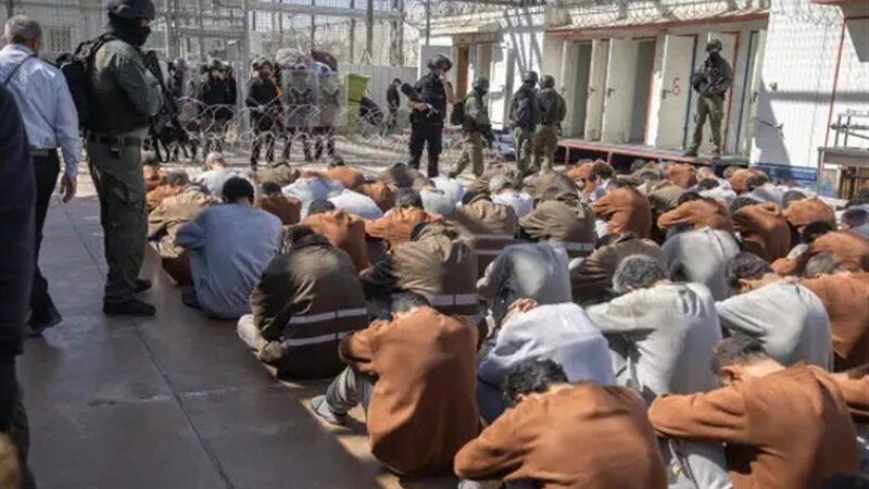 هیئت امور اسرا: 9300 اسیر در زندان‌های اشغالگران در اسارت هستند