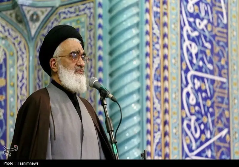 آیت‌الله سعیدی: اقتصاد و معیشت باید اولویت اصلی توسعه کشور باشد!