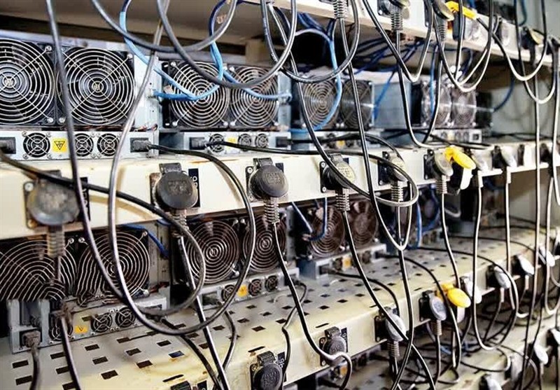 کشف ۹۶ دستگاه ماینر غیرمجاز که برق قشم را به خطر انداخت!